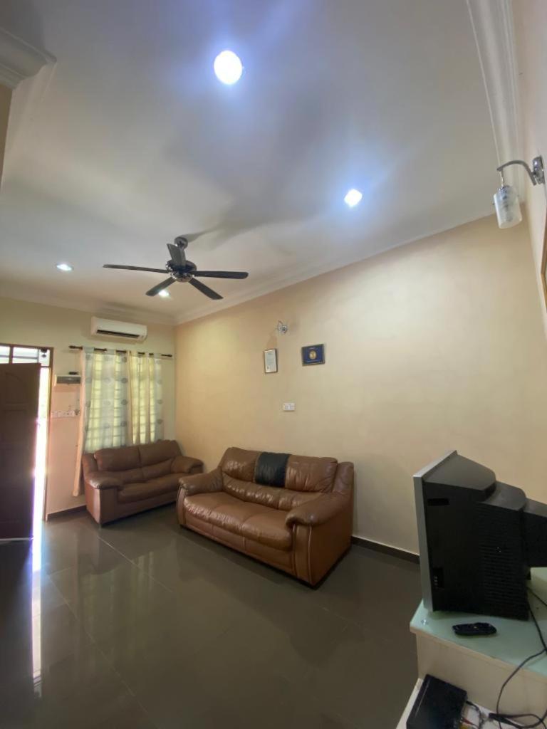 Homestay Tok Ma 1 Alur Tuman Маранг Экстерьер фото
